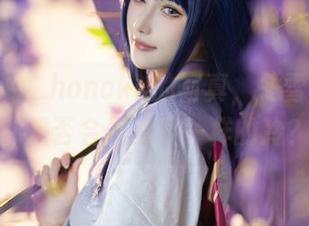 下载花兮_honoka的写真，冬雪沁香，你是否会发现不一样的冷？