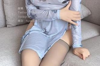 你见过柴郡旗袍这么风趣的吗？“荒井喵喵”的图册带你放飞幻想！