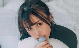 菠萝社 – 在王语纯的浴室里：每一张写真都像是躲猫猫，更新来找我！