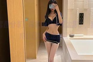 微密圈 – 套图分享！葛征的红皮衣太狠了，我这对美的向往已经无法自拔…