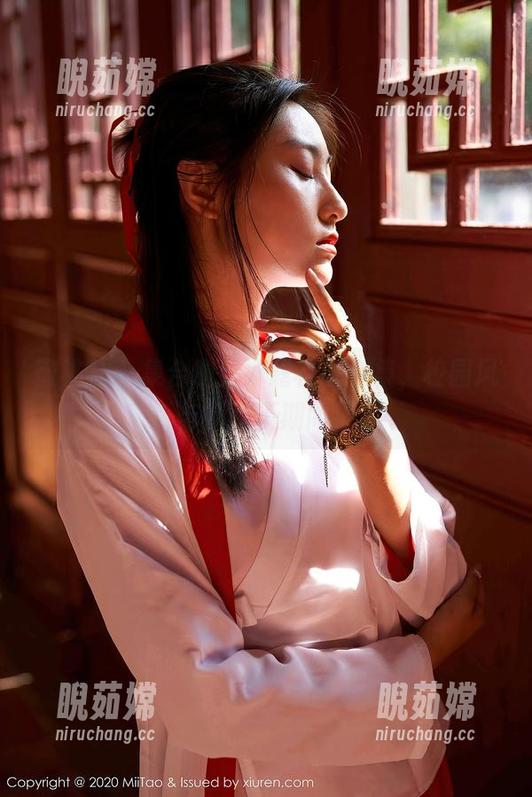 蜜桃社 - 集合啦！冰露校服全集，校园风与叛逆不期而遇