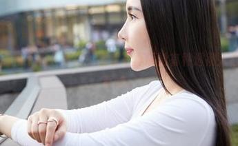 蜜桃社 – 福利不断，初月的透明写真感觉有种透彻人心的气质，真妙。
