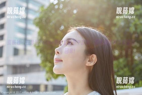 蜜桃社-珍妮Jeane 蜜桃社 - 在珍妮Jeane的全套图集中打转,恨不得能把这美腿带回家!