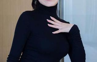袜啵啵 – 妈妈说穿鞋不裸足，然而小甜豆的照片合集破了这一规矩。