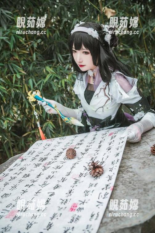 许多鱼鱼鱼 许多鱼鱼鱼的剑侠情缘合集,写真也能和武侠一样俏皮!