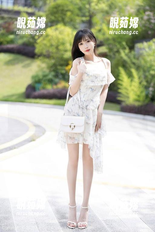 语画界-徐莉芝 语画界 - 徐莉芝的“奶牛”美图,竟然让我想喝奶茶了!哈哈,快来分享一下!