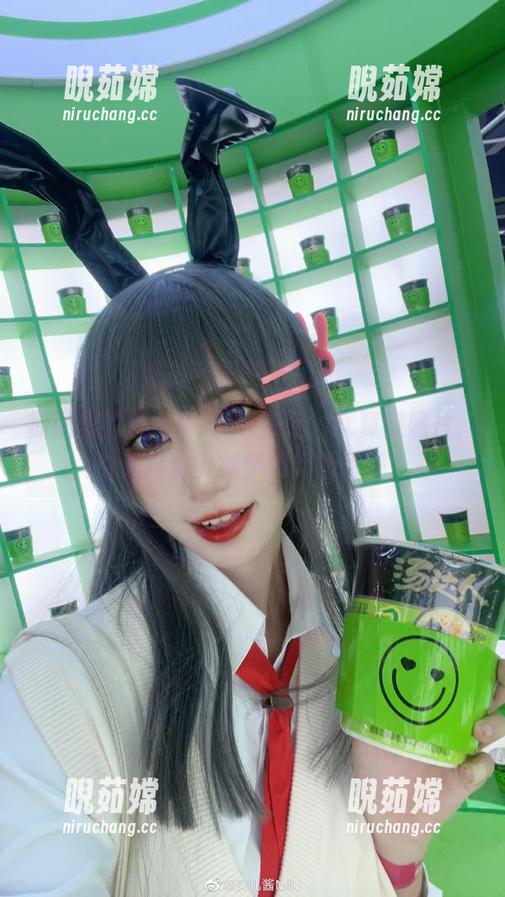 贝儿酱Miki 原图里的贝儿酱Miki美足,就算是照片,也难掩那份如梦似幻的诱惑!