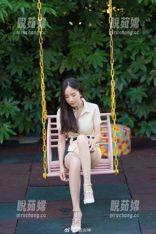 辣妈女神 微密圈 - 看看辣妈女神的原图,套装简直是隐藏超能力的必备!