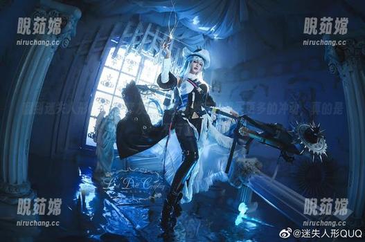 迷失人形QUQ 翻到迷失人形QUQ全套灰丝,我竟然有种想买更多的冲动,真的是不行了!
