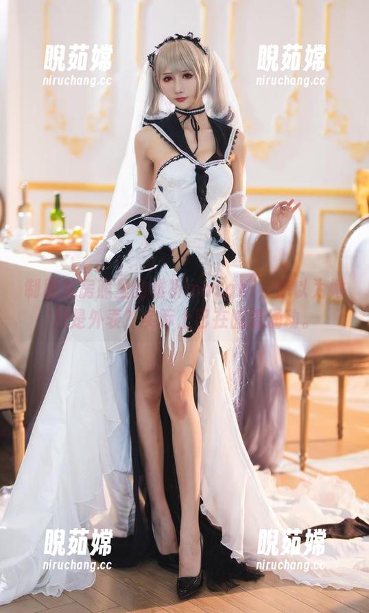 雅祈masaki 制服私房照里的雅祈masaki,你以为她只是外表?实际上已在暗流涌动。