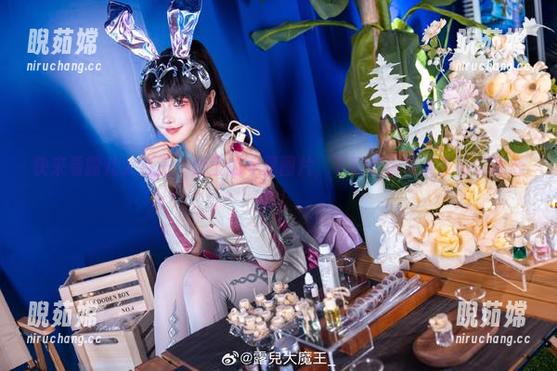 露儿大魔王 快来看露儿大魔王,女王的专属图片,下载之前请准备好下跪心态!