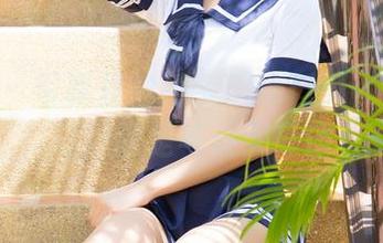 青豆客 – 写真里的绮梦Cherish：短裙拂过，像是与夏天耳语